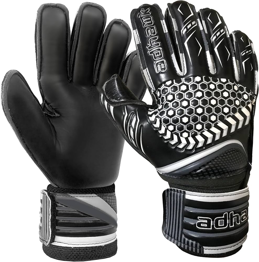 GOALKEEPER GLOVES