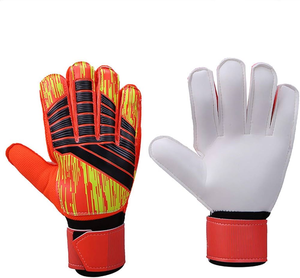 GOALKEEPER GLOVES