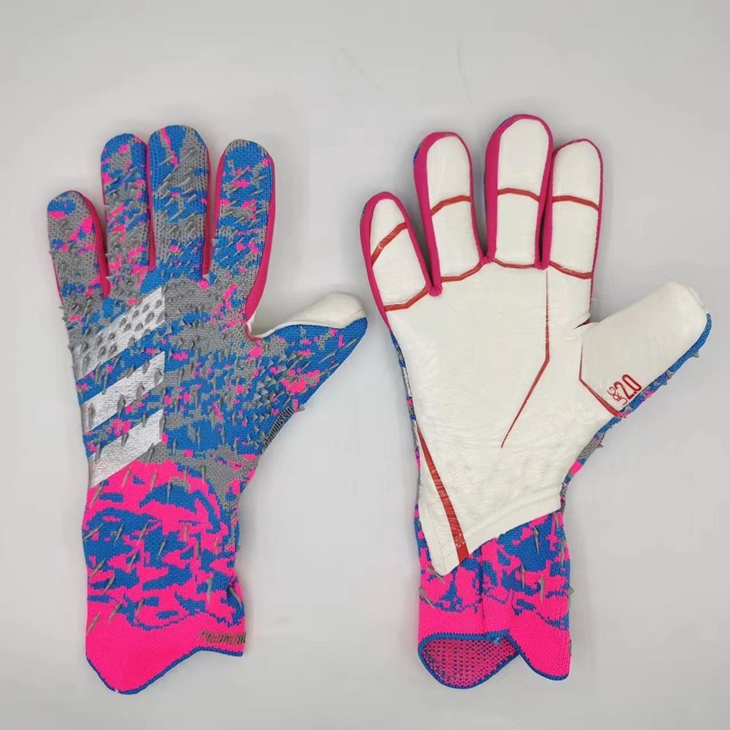 GOALKEEPER GLOVES
